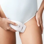 Silk-Expert Pro 3 PL3221 IPL with 4 attachments: Wide Head, Precision Head, Venus Shaver, Zip Case - Image 4
